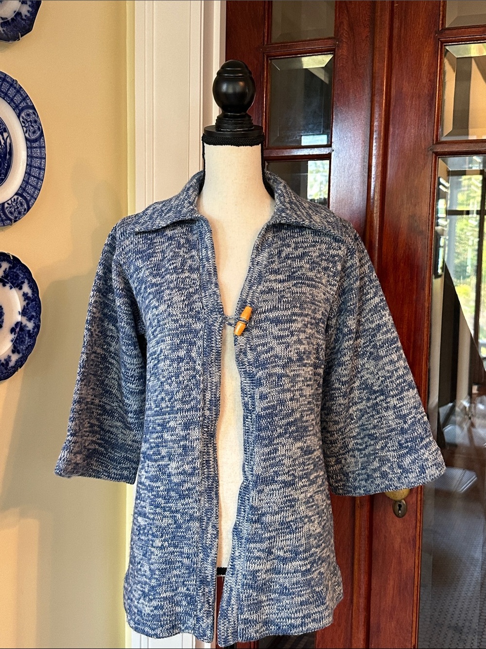 1960s/70s Handknit Blue Space Dye Collared Cardigan, 3/4 Sleeve Toggle Closure M
